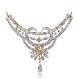 Beautifully Crafted Diamond Necklace & Matching Earrings in 18K Yellow Gold with Certified Diamonds - TM0495P